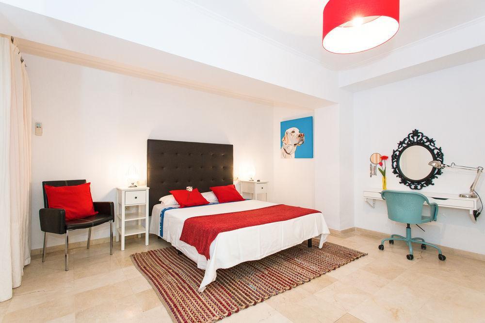 Hotel At Centro *