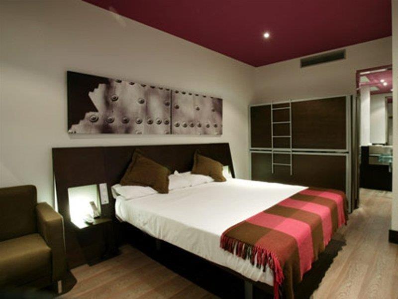 Petit Palace Marques Santa Ana Hotel 4*