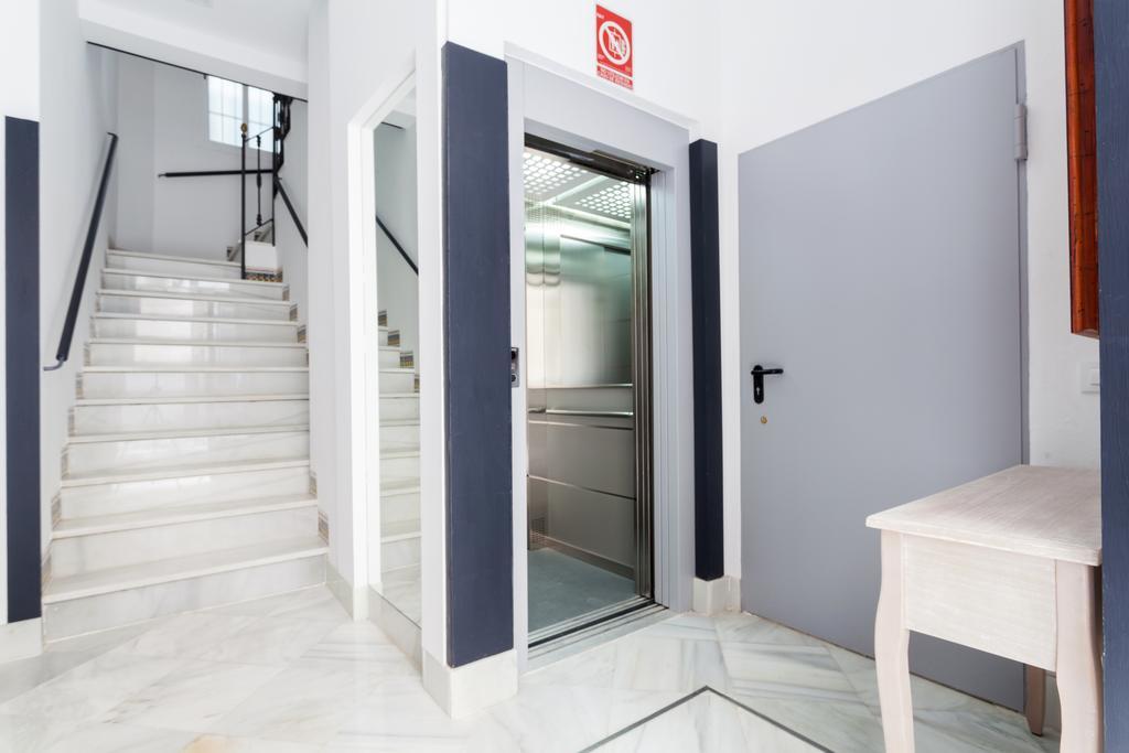 Apartamento Hostly Acetres 1a Loft In Center, Comunal Terrace, Fibre,parking Optional *