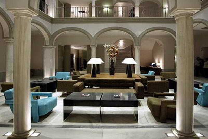 Hotel Petit Palace Marques Santa Ana Sevilla