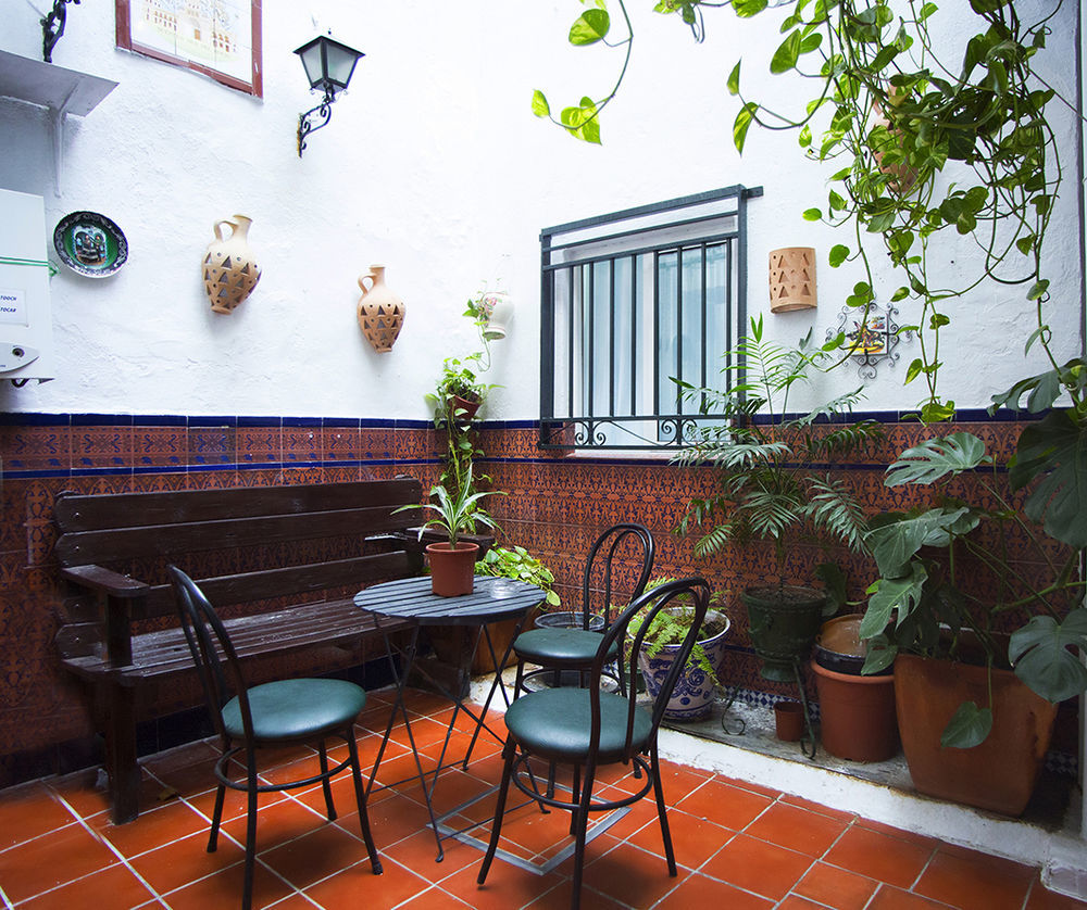 Pensión Santa María La Blanca 2*