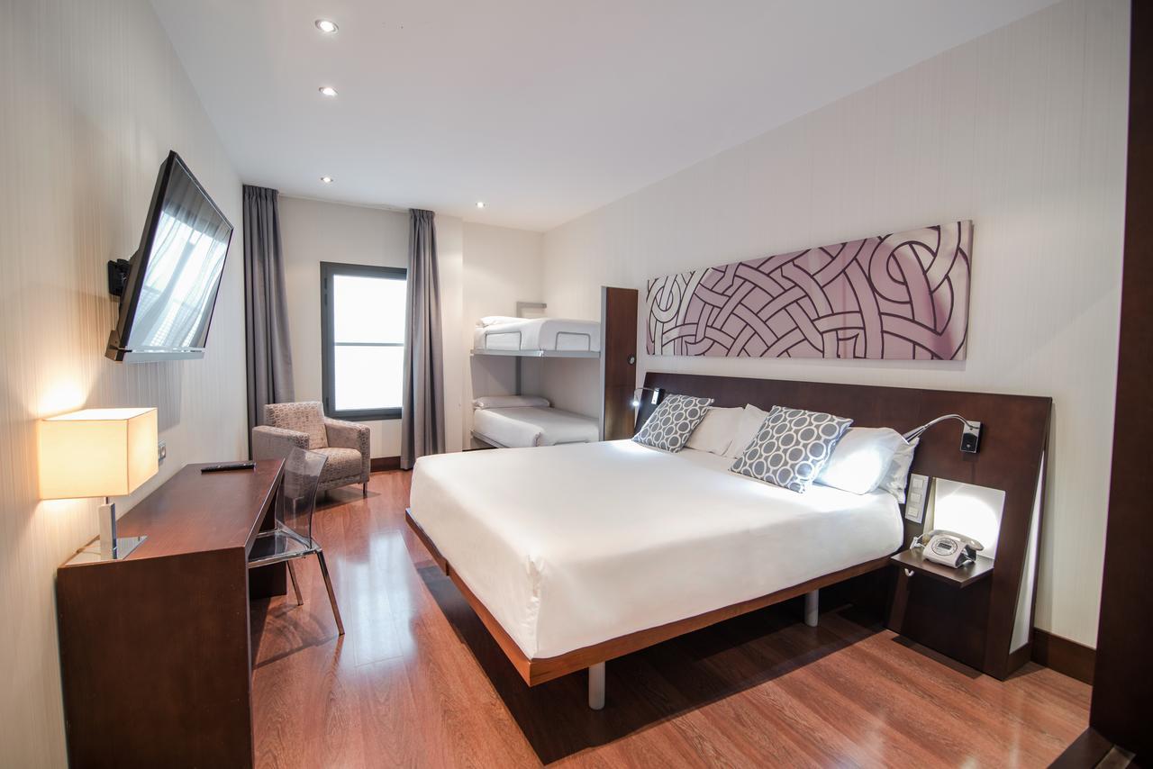 Petit Palace Marques Santa Ana Hotel 4*