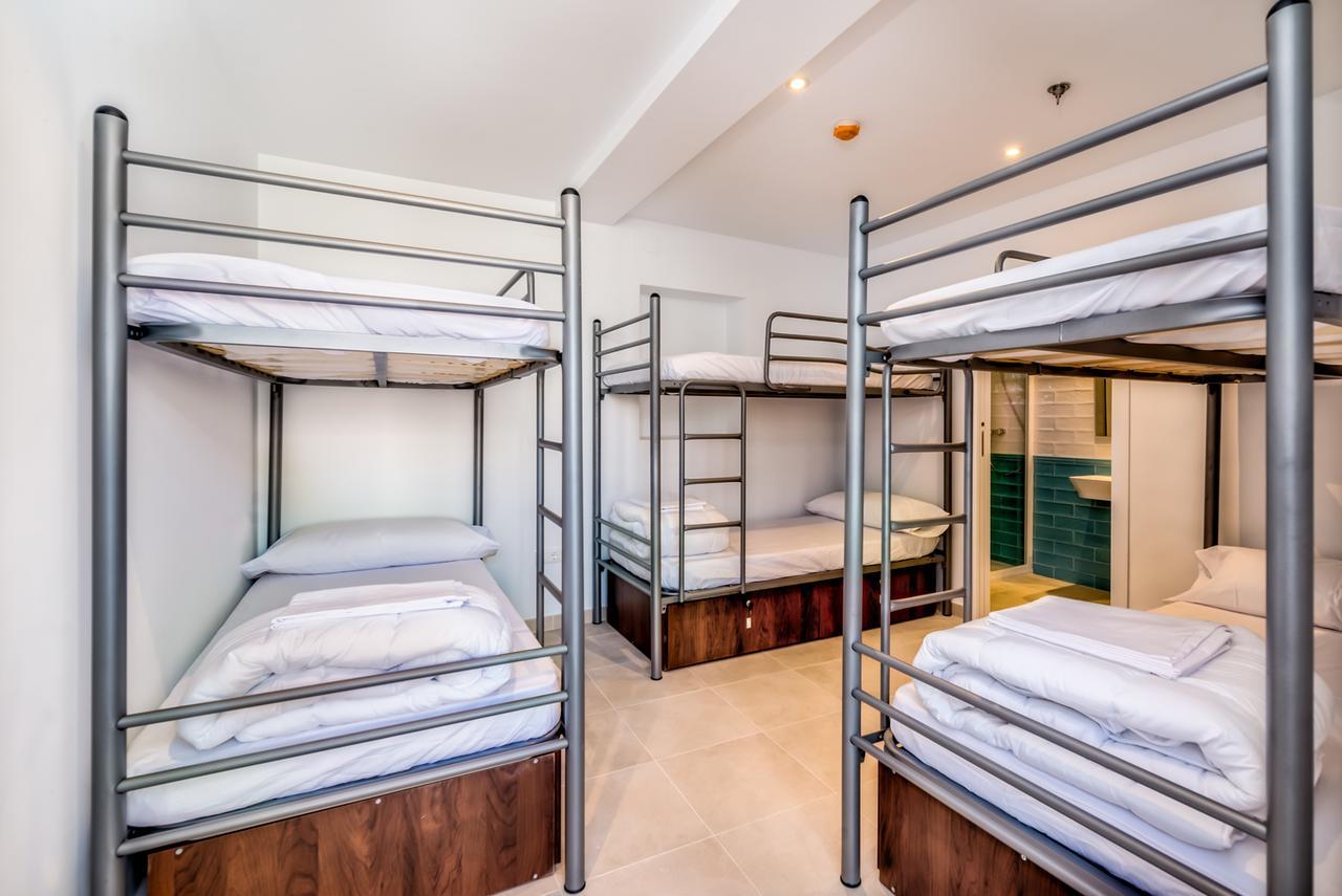 A2c (adults Only) Hostal
