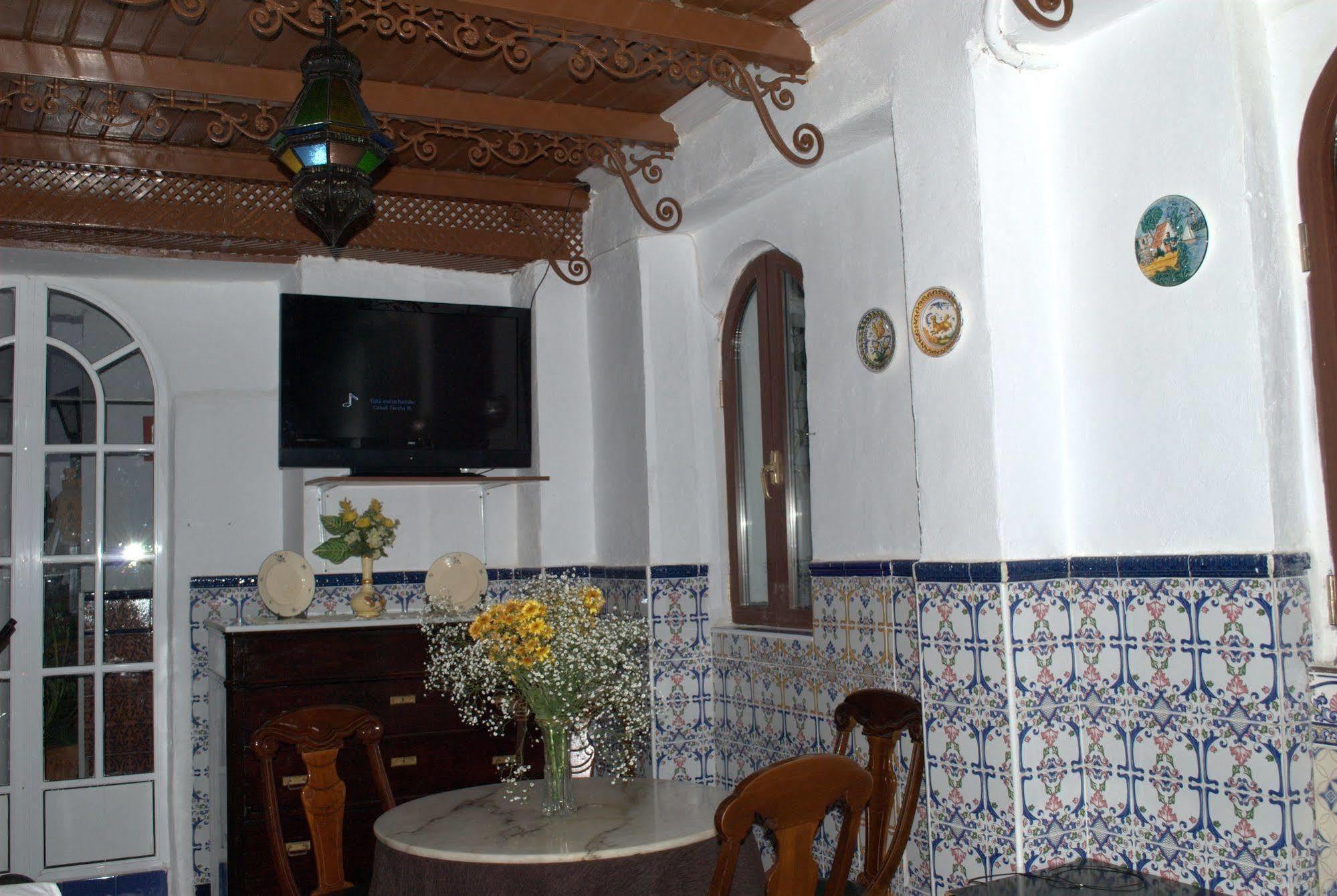 Santa María La Blanca 2*