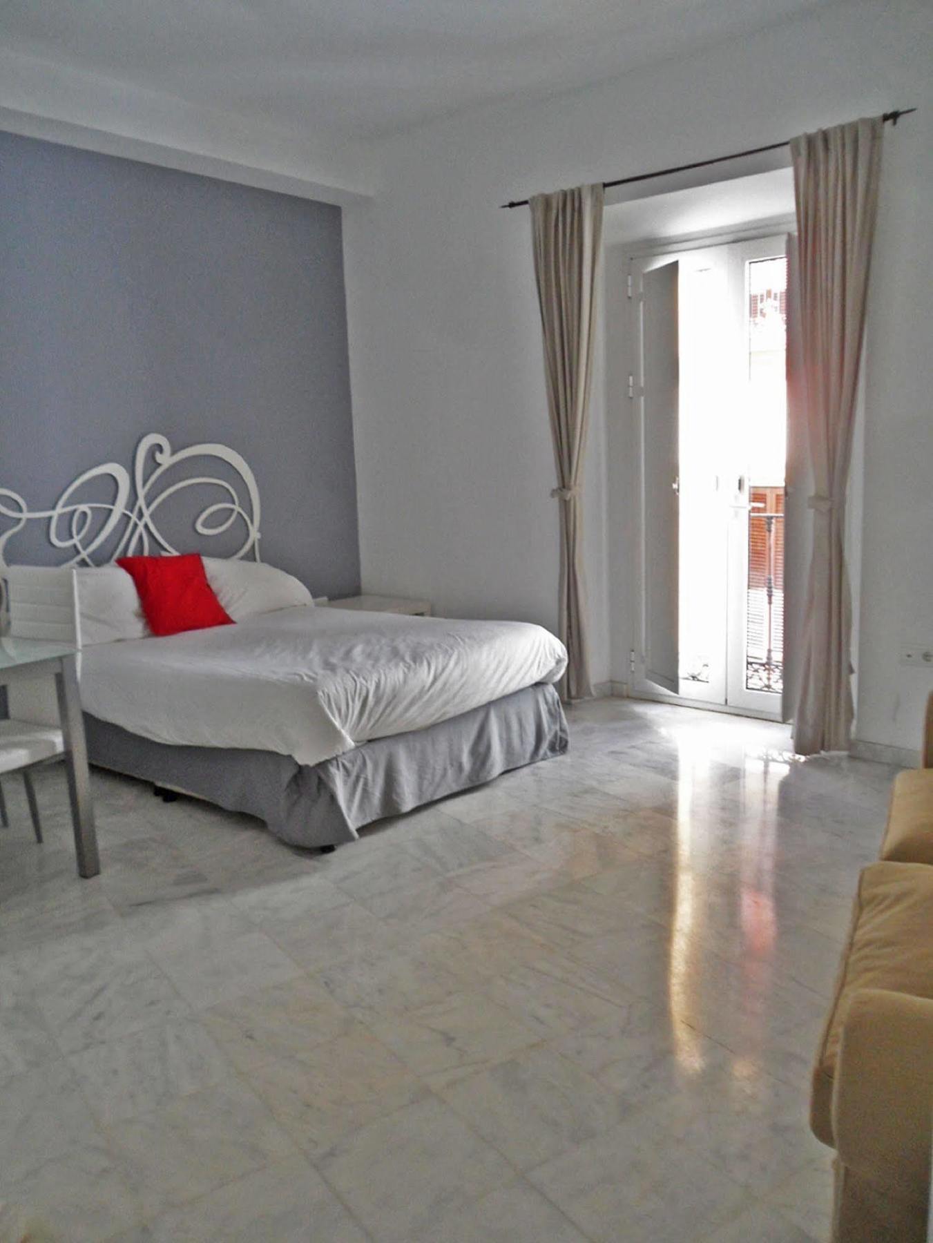 Mariano De Cavia Apartment *