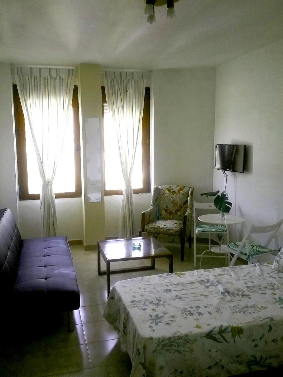 Studio Calle Salado Sevilla