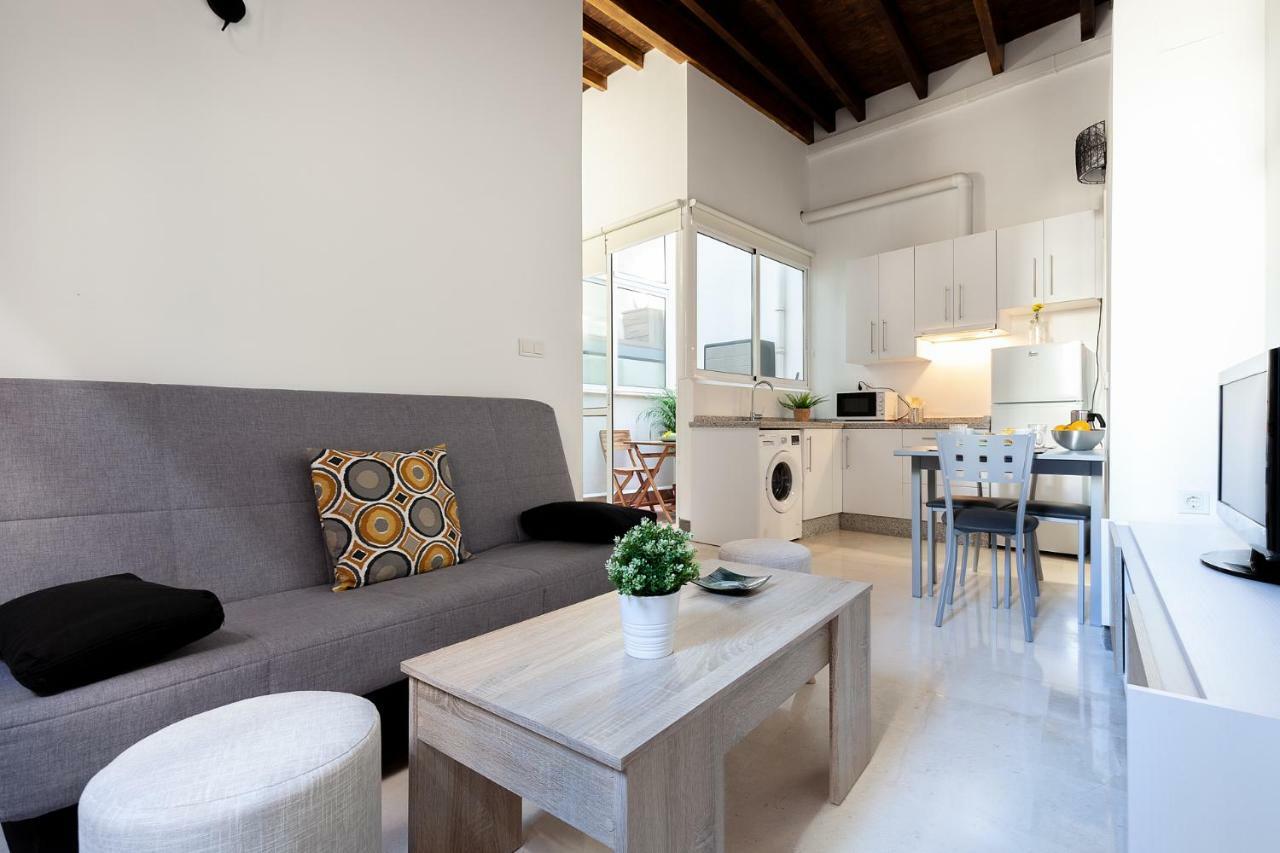 Apartamento Pasaje Amores Iz. · Tranquilidad Y Vida Cultural En Centro 4px Sevilla