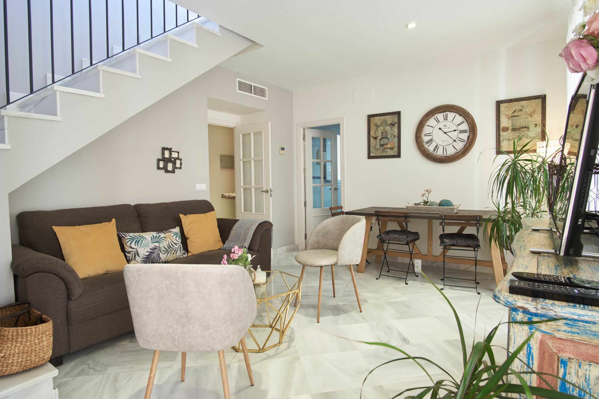 Coqueto Duplex En Zona Alfalfa Apartamento *