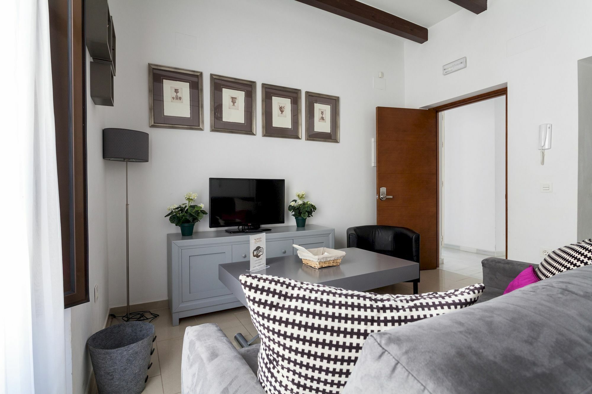 - Plaza Nueva Apartamento Sevilla
