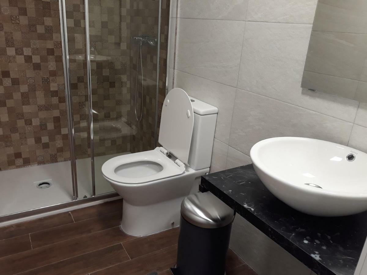 Hostal Hub *