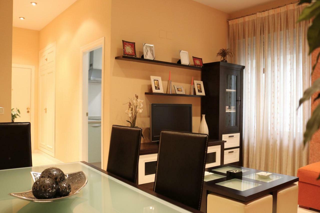 Calle San Vicente, Apartamento * Sevilla
