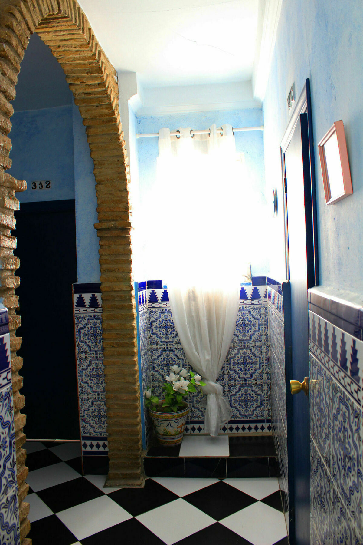 Lisdos Seville