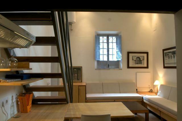 Apartment With Access To Rooftop Terrace