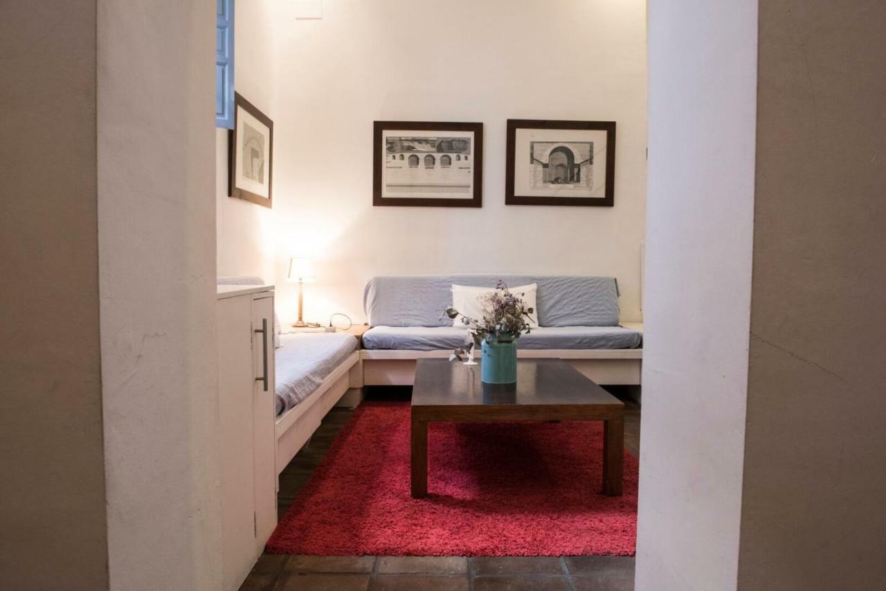 With Access To Rooftop Terrace Apartment *