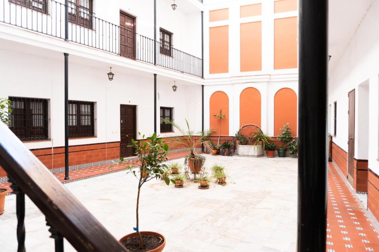 Muy Céntrico Apto. En Típico Patio Sevillano Apartamento Sevilla