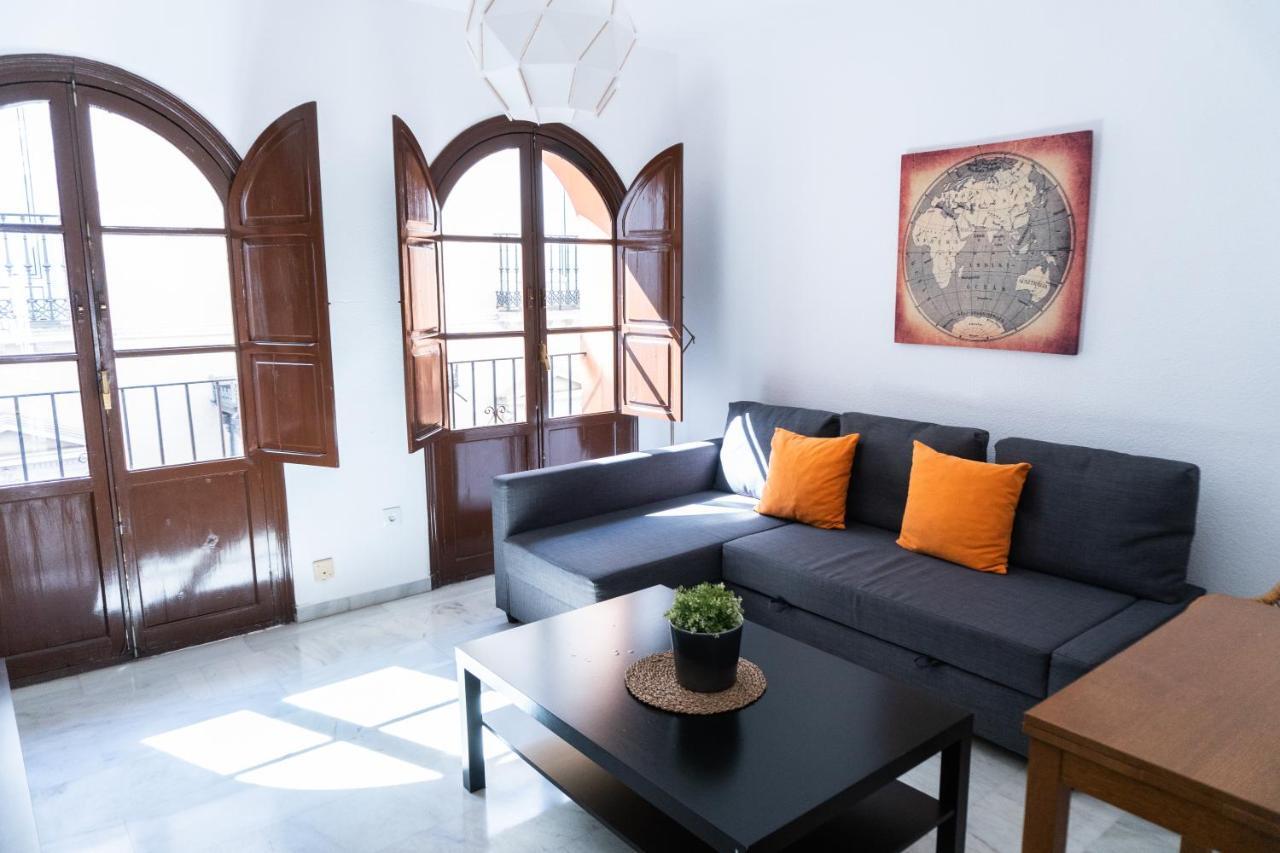 Muy Céntrico Apto. En Típico Patio Sevillano Apartamento Sevilla
