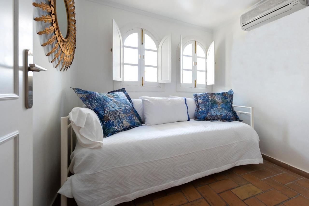 Genteel Pajaritos Apartamento Sevilla