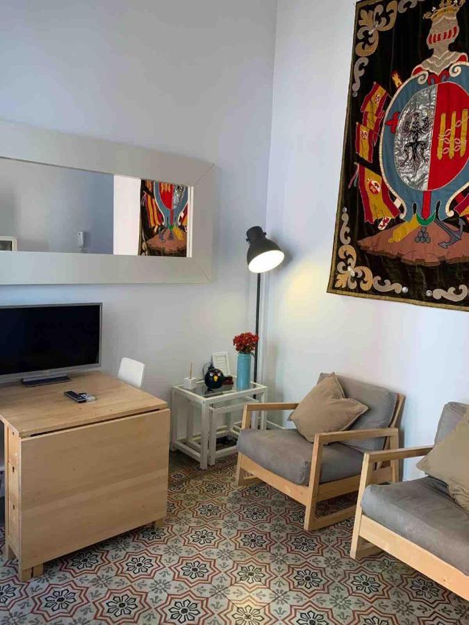 Apartment With Access To Rooftop Terrace *