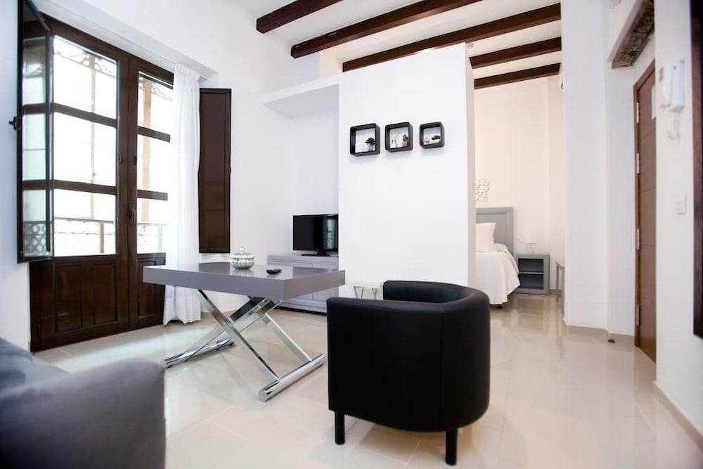 - Plaza Nueva Apartamento Sevilla