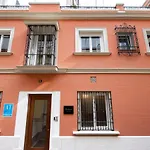 Suites Santas Patronas, Maestranza