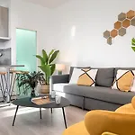 Correduria Suites Apartments