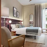 Magno Apartments Pureza Suites