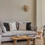 Magno Apartments Pureza Suites