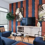 Magno Apartments Cervantes