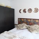 Ideal Apartamento Para Familias, A Pasos De La Estacion De Tren
