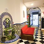Hostel A2C (Adults Only)