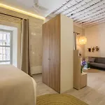 Tomas Ibarra Pool&Luxury