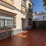 Holiday Home Nervion: Ciudad Jardin