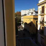 Peris Mencheta