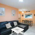 RentalSevilla Moderno y comodo apartamento en Santa Cruz con Parking