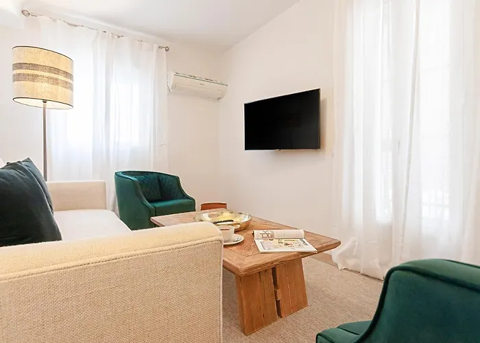 Genteel Home Velarde