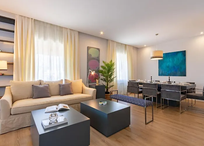 Plaza de España Deluxe Suites