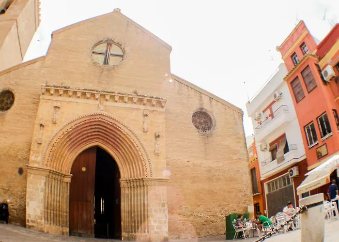 Calle Santa Marina 6