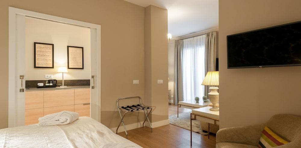 Hotel Murillo Catedral 2*
