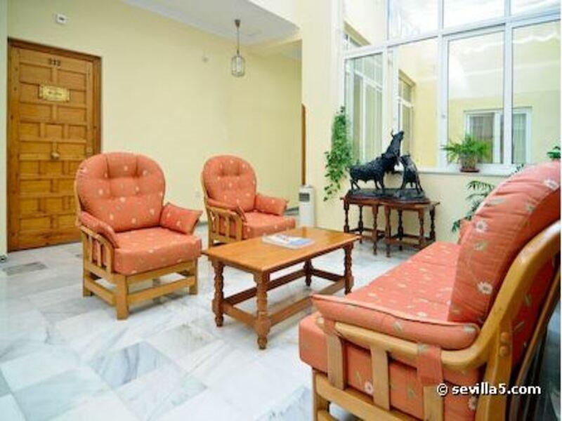 Casual Don Juan Tenorio Hotel