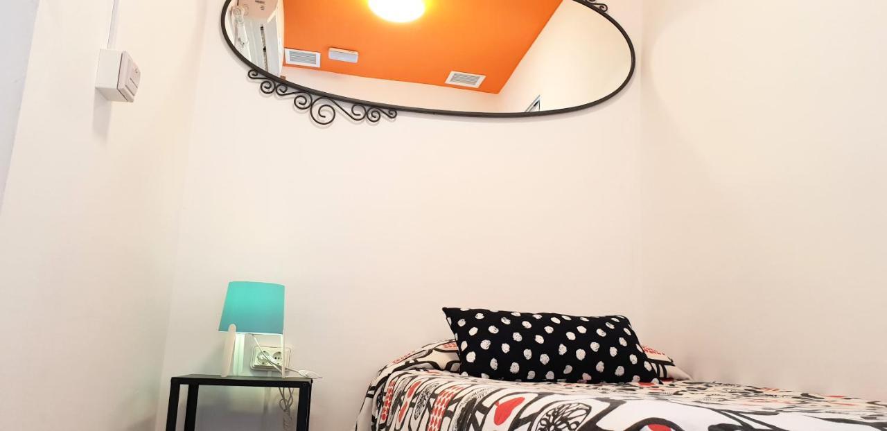 Arc House Only Adults Hostal