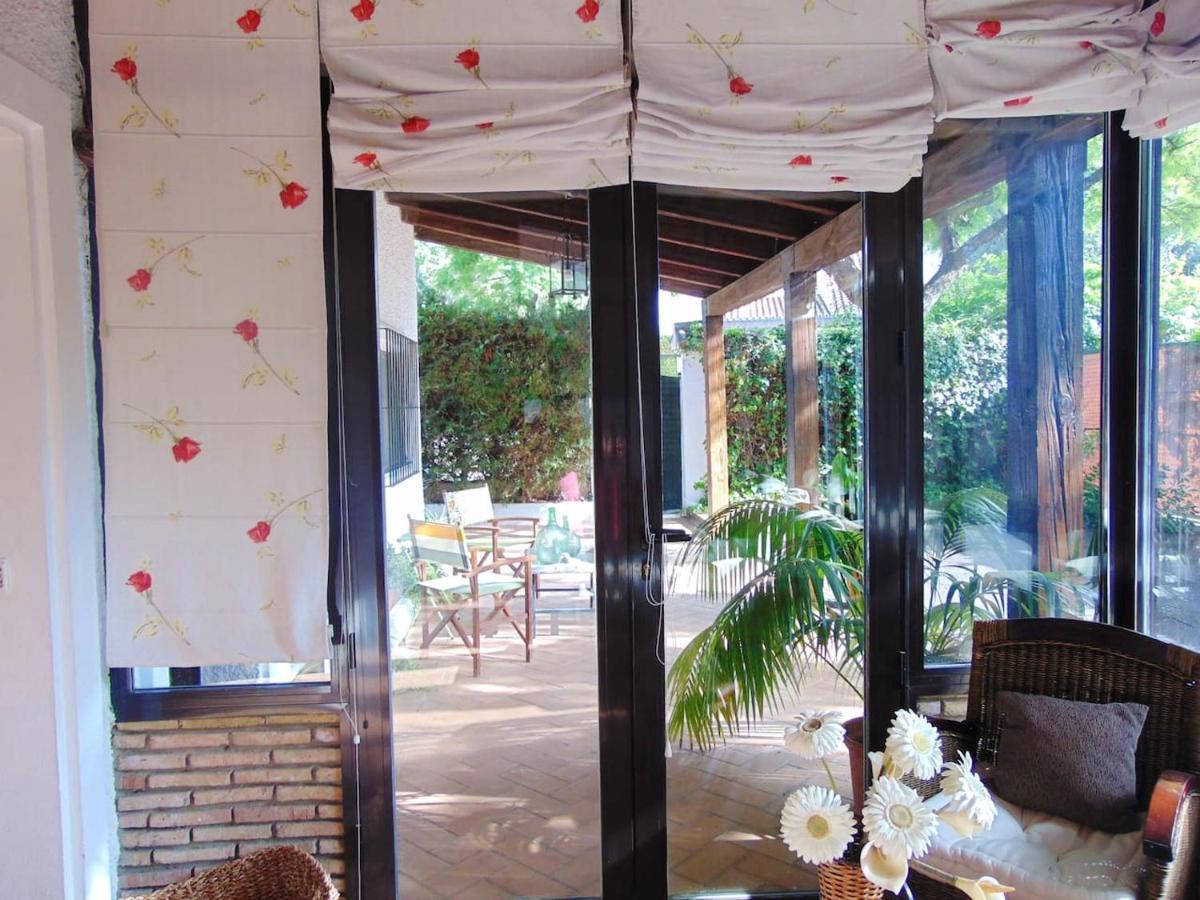 Сasa de vacaciones 4 Bedrooms House With Enclosed Garden And Wifi At Sanlucar La Mayor