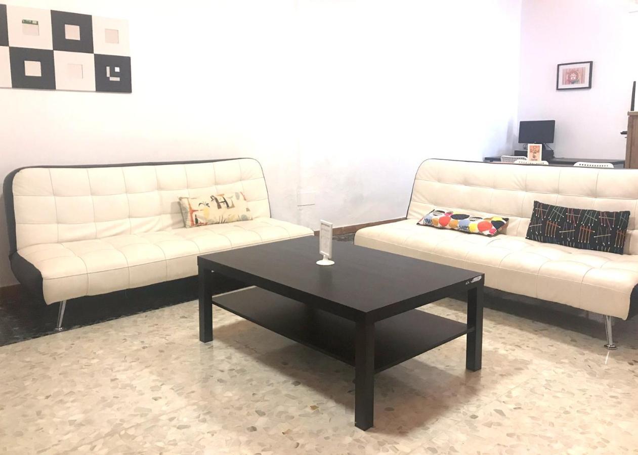 Arc House Only Adults Sevilla