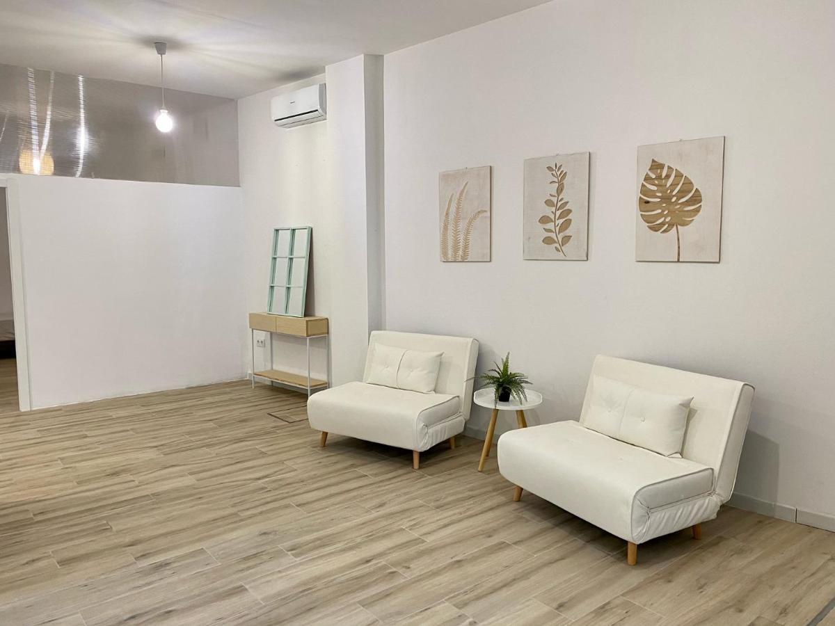 Flamenca Triana - Totalmente Equipado Wifi 2d Sofas Camas 2 Baños Apartamento Sevilla