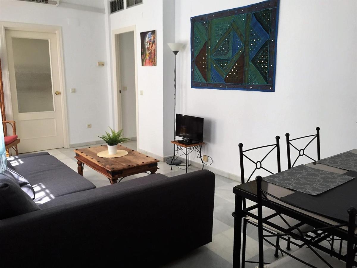 Luminoso Y Amplio En El Centro Histórico De Apartamento