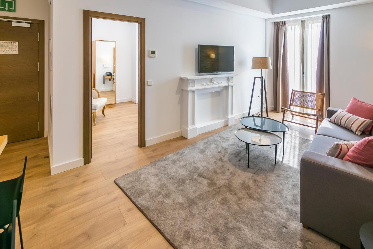 Apartahotel Aquitania Sevilla