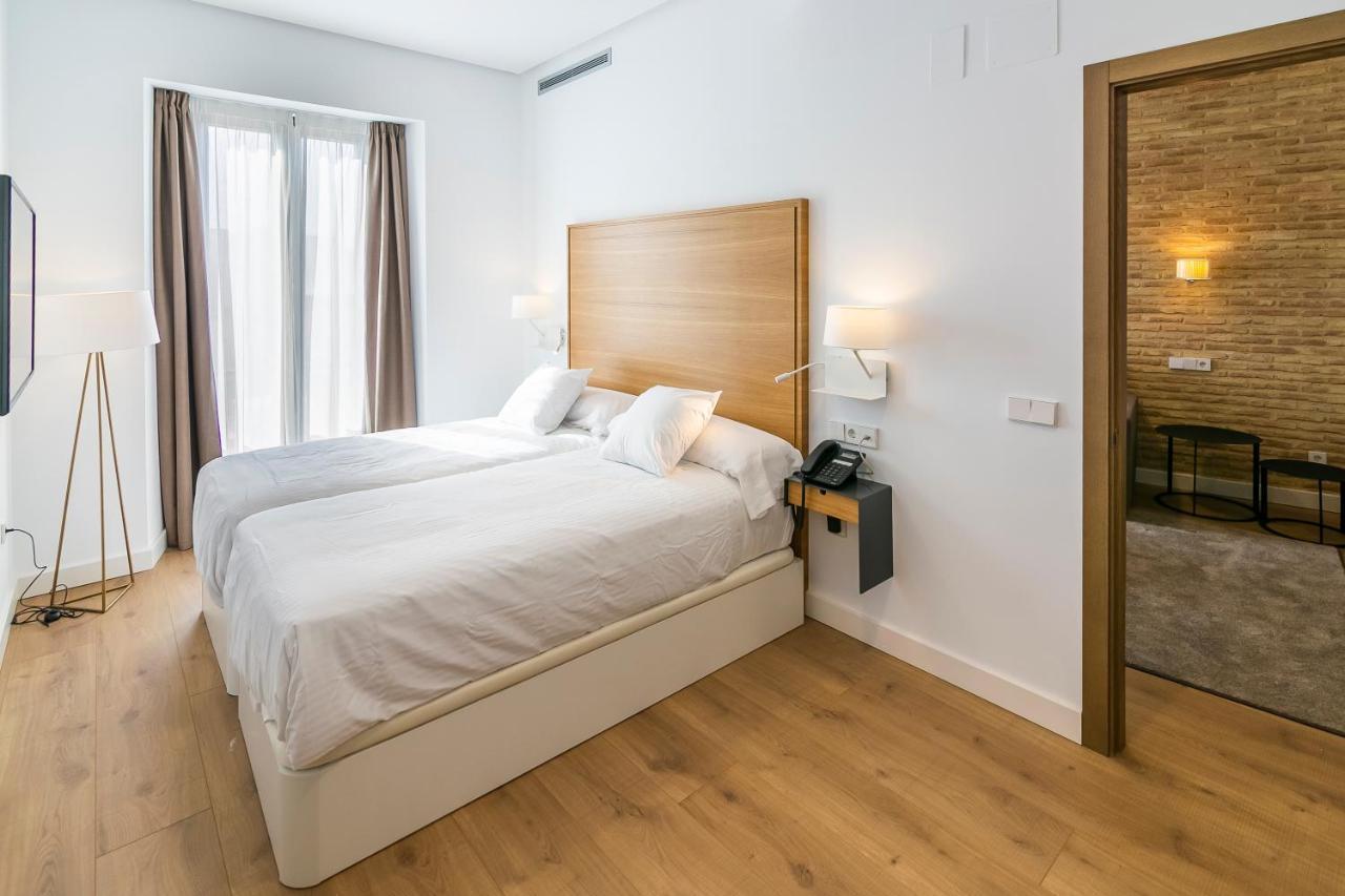 Aquitania Apartahotel