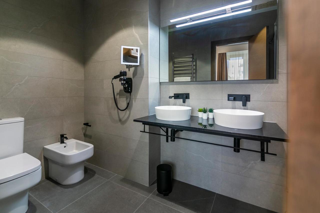 Aquitania Apartahotel 3*