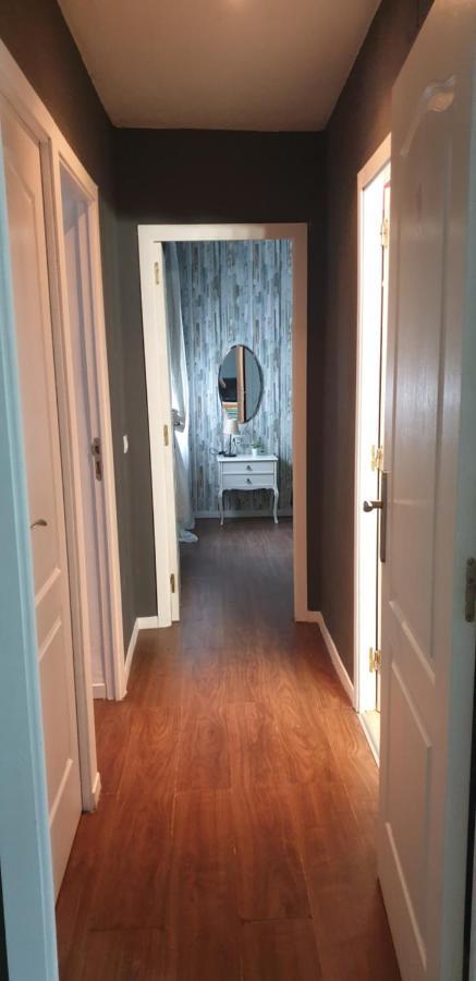 Apartamento ,piso Completo En Buena Zona,wifi Y Aparcamiento Sevilla