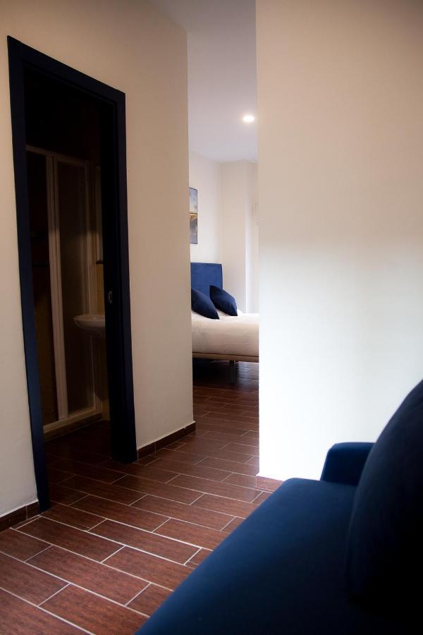 Hotel Noches En Triana