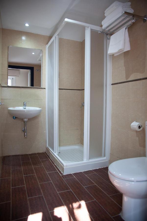 Hotel Noches En Triana